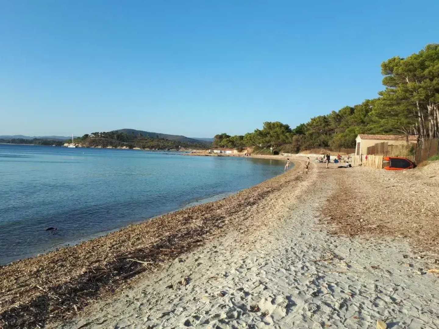 Bormes les Mimosas, Hameau de Cabasson, à 400m de la mer et du fort de Bregançon, Villa classée 3 étoiles, de 2 à 8 personnes