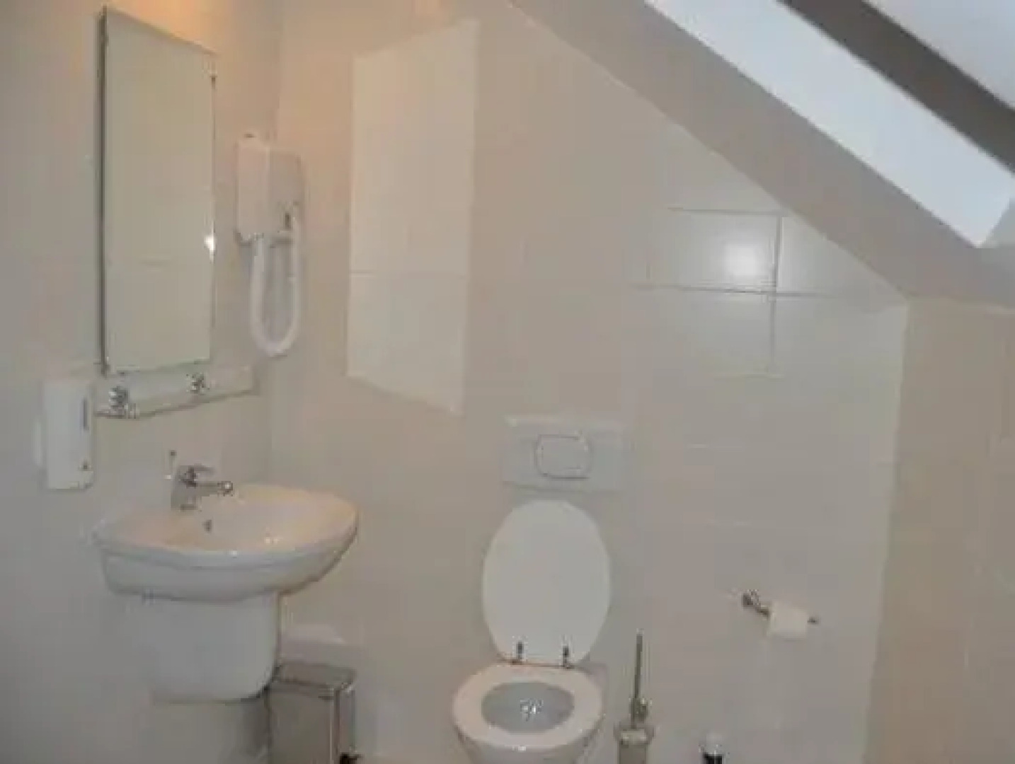 Sunny Mountain Hotel