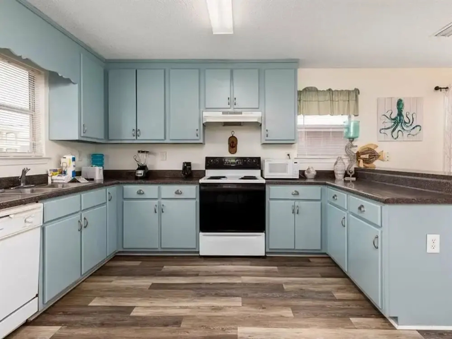 Sand Days East by Meyer Vacation Rentals