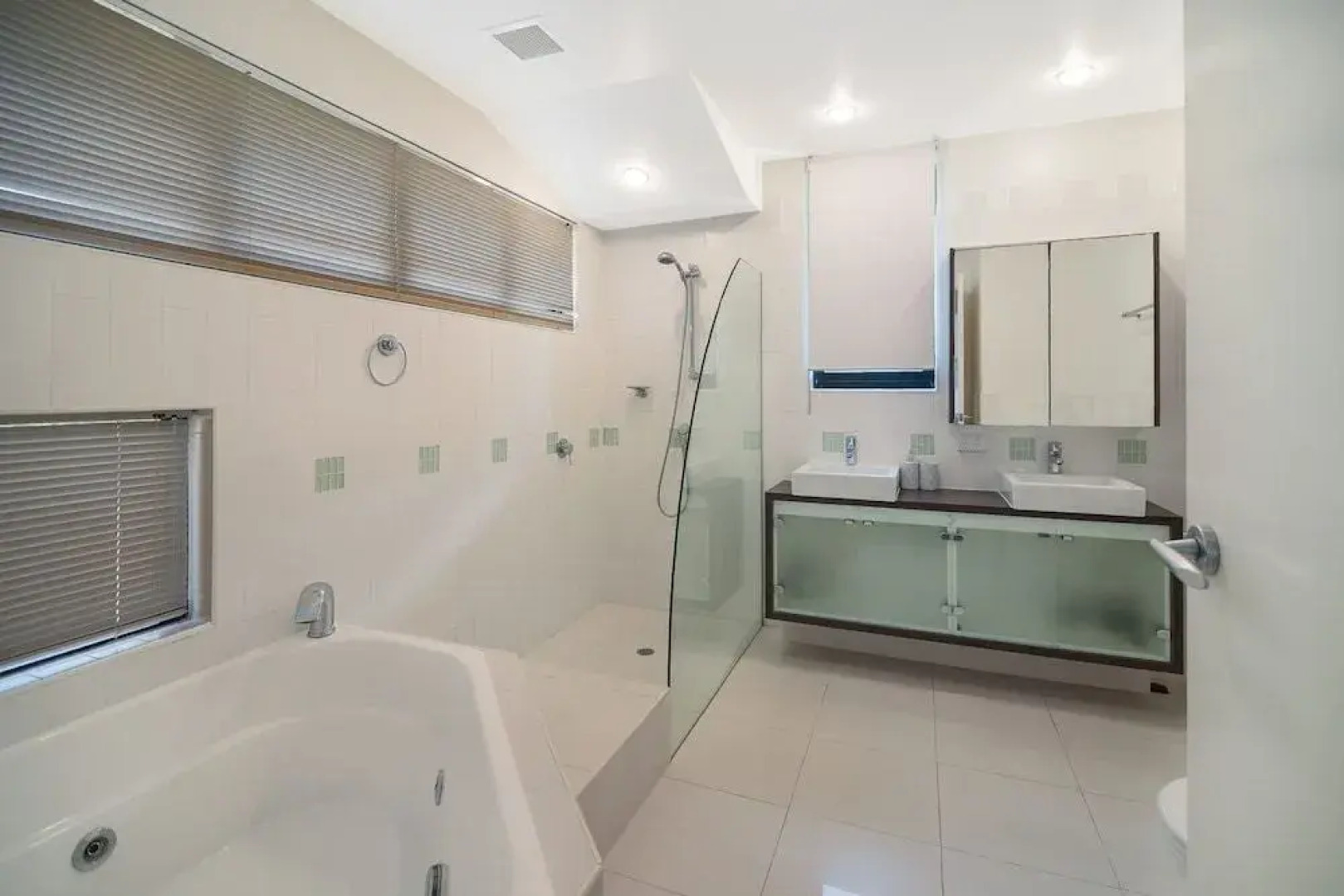 Peregian On The Beach Unit 3