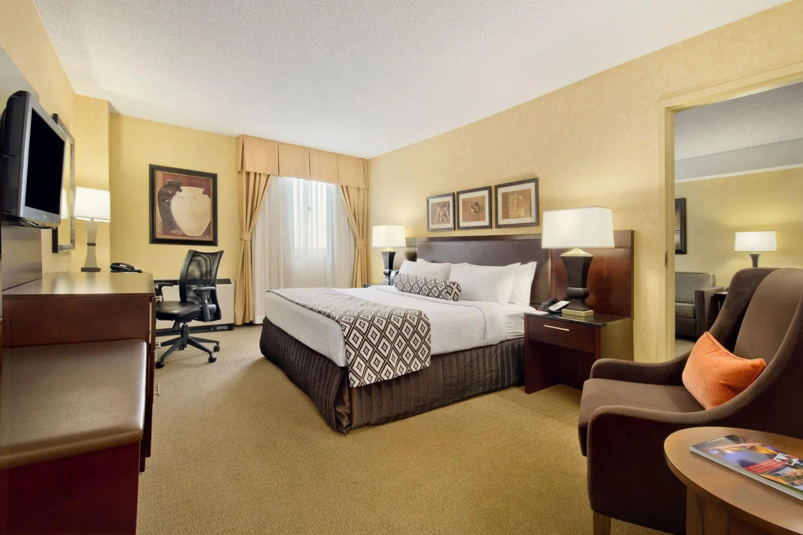 Crowne Plaza Denver International Airport