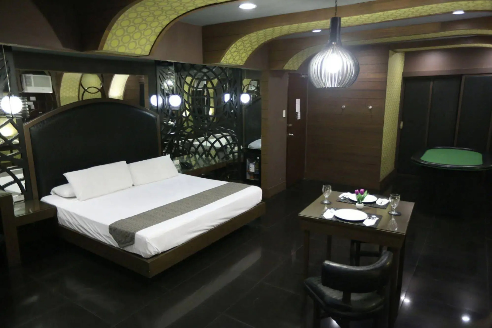 Victoria Court North EDSA - Caloocan