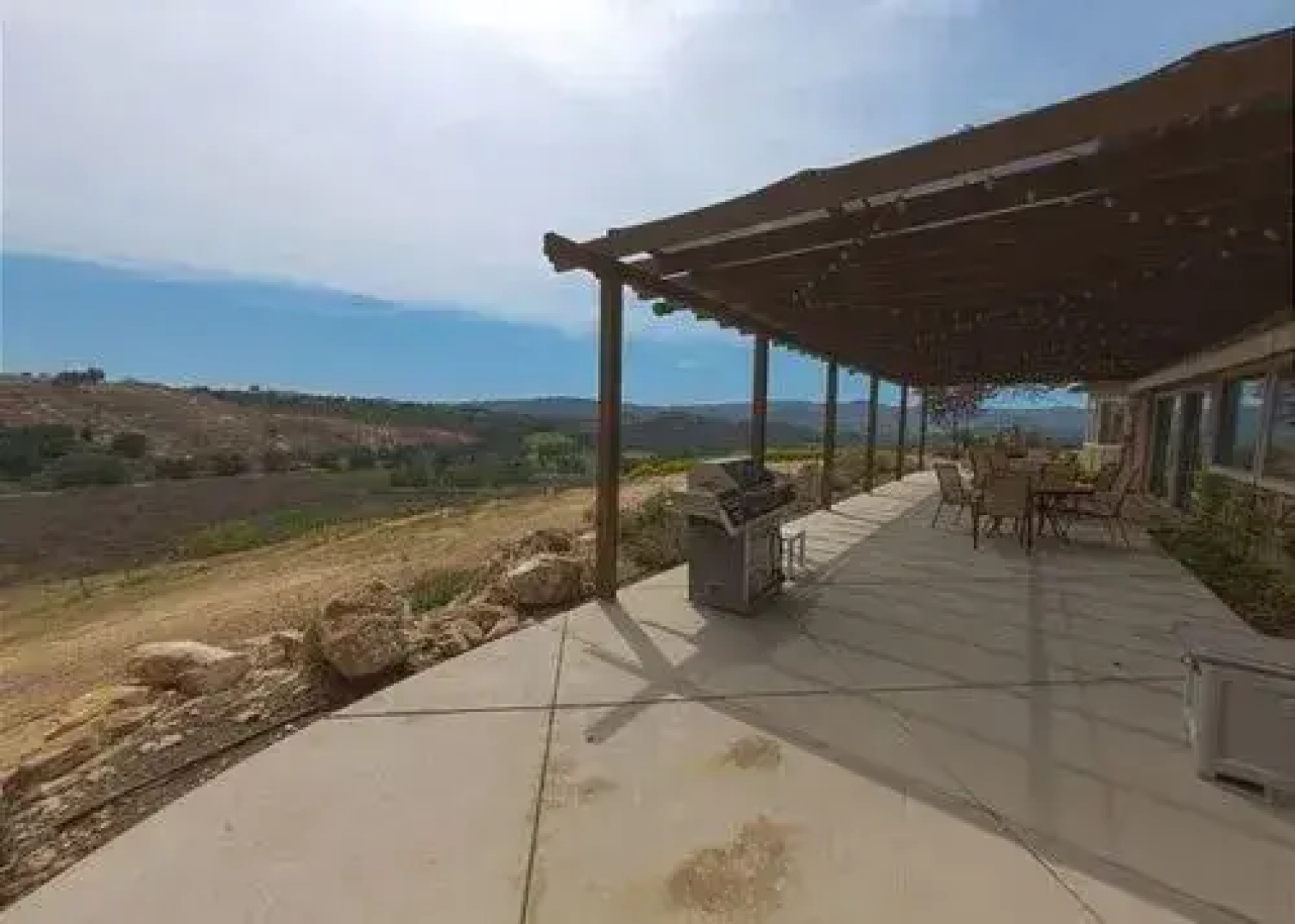 Sea Stone Ridge 3 Br home by RedAwning