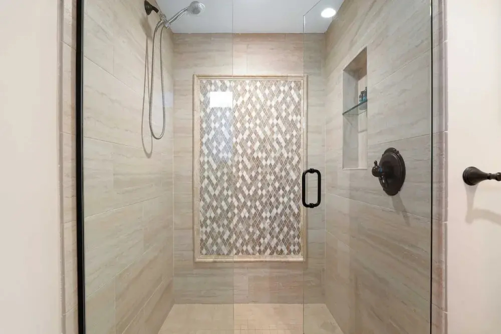Seventh & Shore Stylish Seal Beach Home w/ Elevator, Fireplace + Bold Design