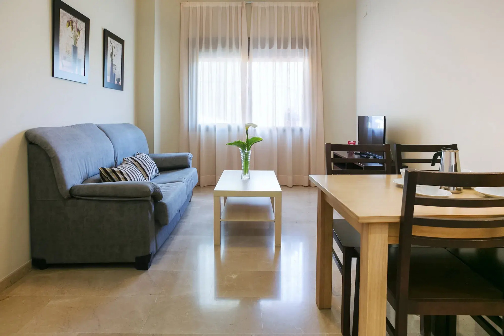 Apartamentos La Castilleja