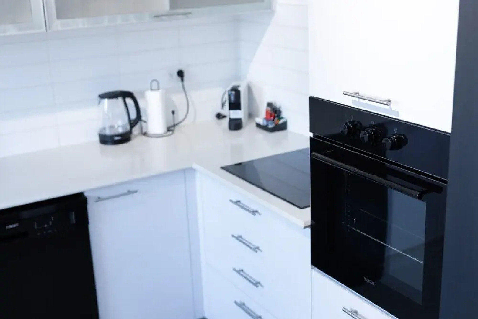 SeaFront Luxurious 3 BR Apartment