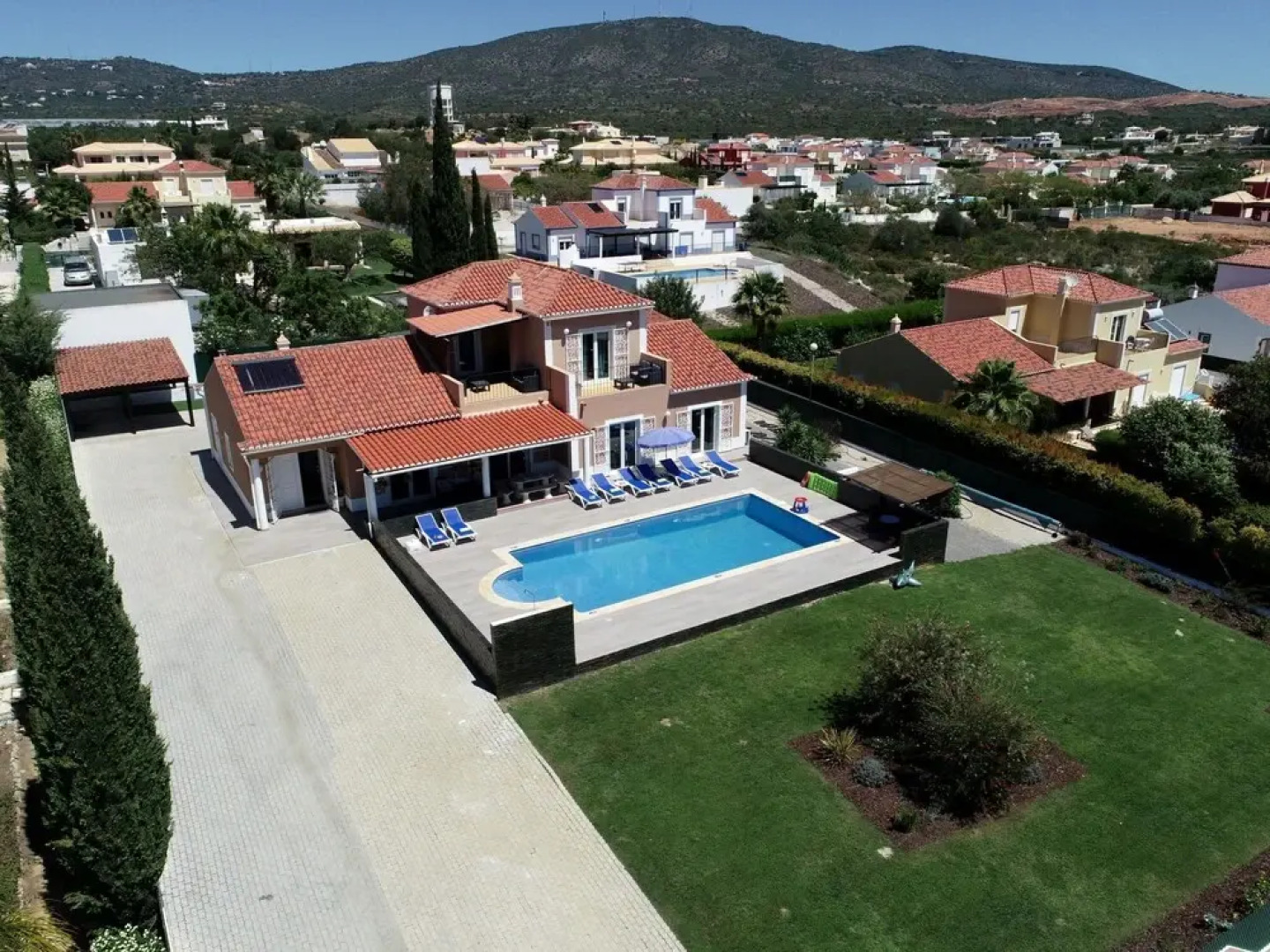 Villa Kambu Quelfes in Quelfes