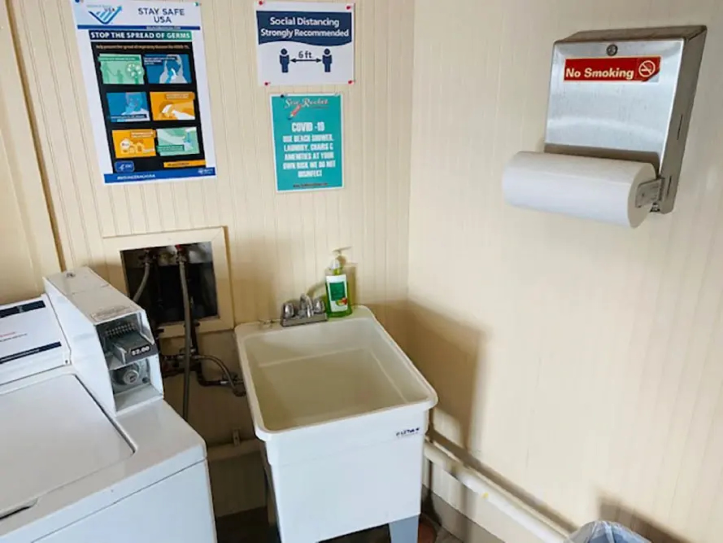 Redington Directly on the Beach Sea Rocket WiFi Parking 30