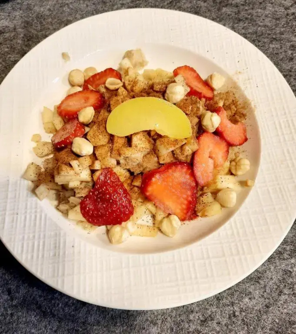 Lake & Library Hotel