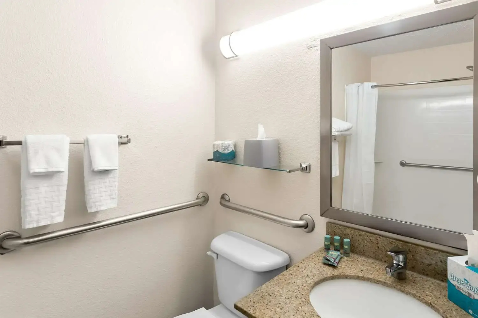 Best Western Huntington Mall Inn