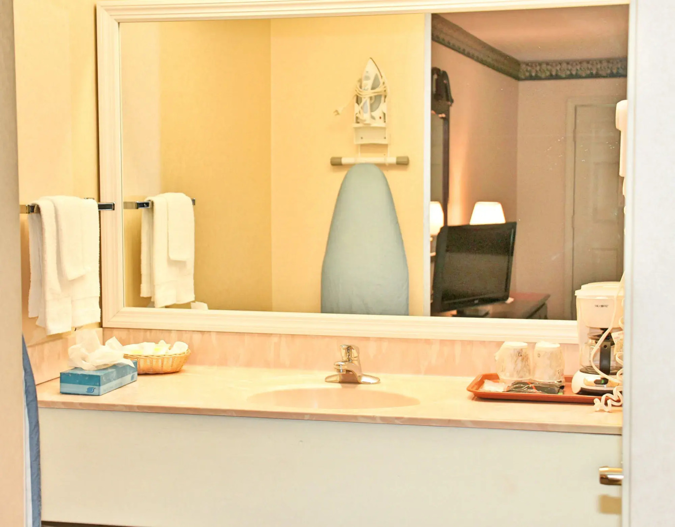 Hilltop Inn and Suites, near Foxwoods Casino