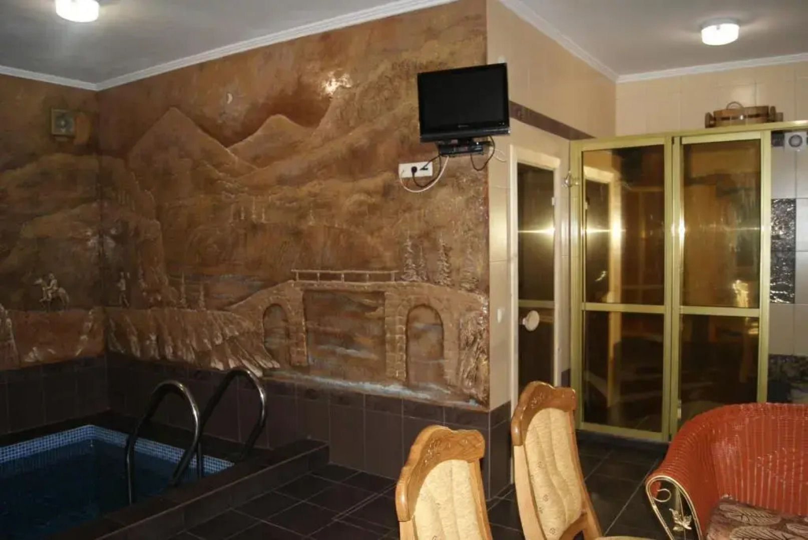Hotel "Dykyi Med"