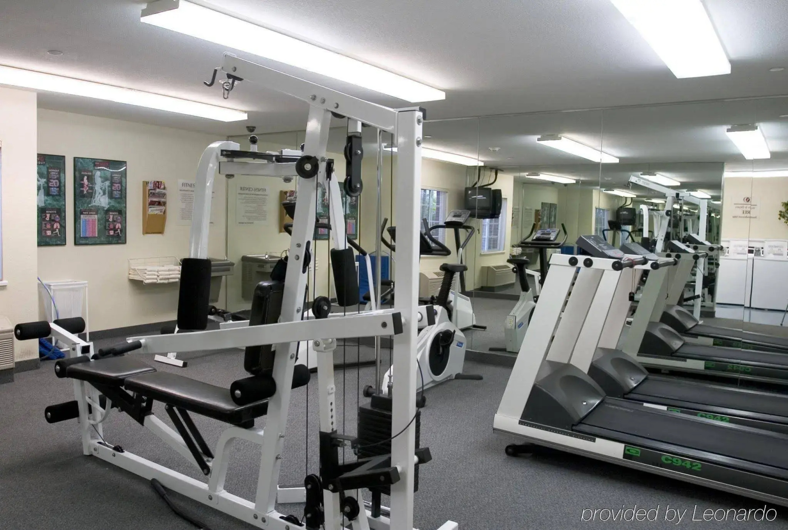 Sonesta Simply Suites Cleveland North Olmsted Airport