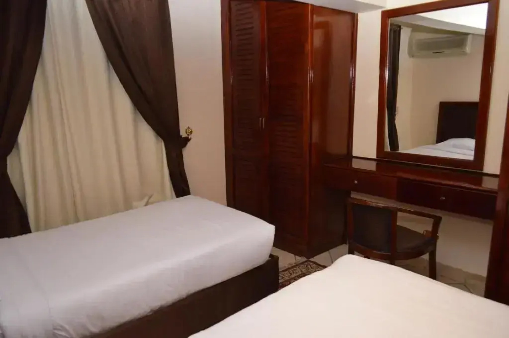 Al Saraya October Hotel