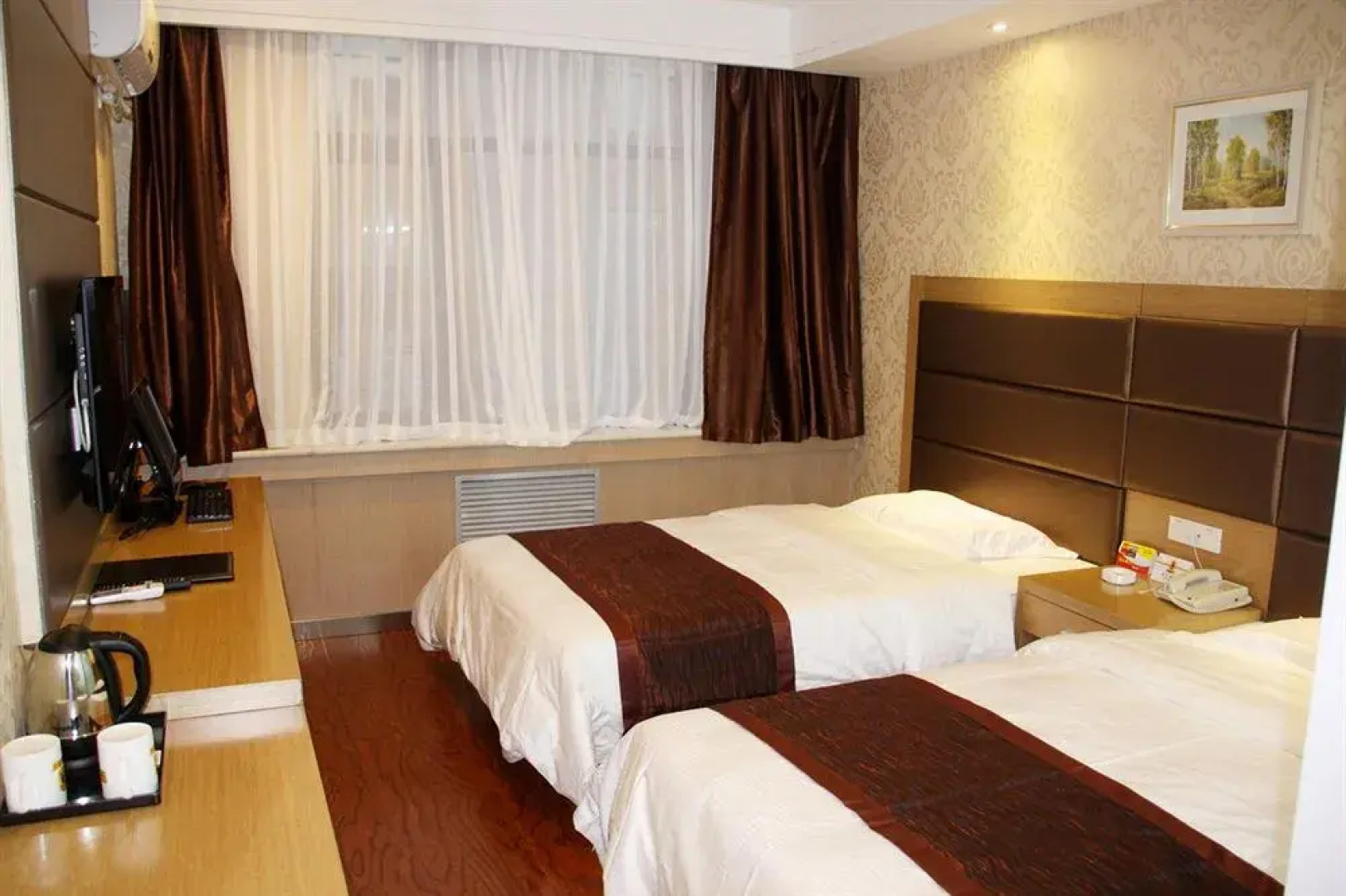 Super 8 Hotel Pingluo Gu Lou