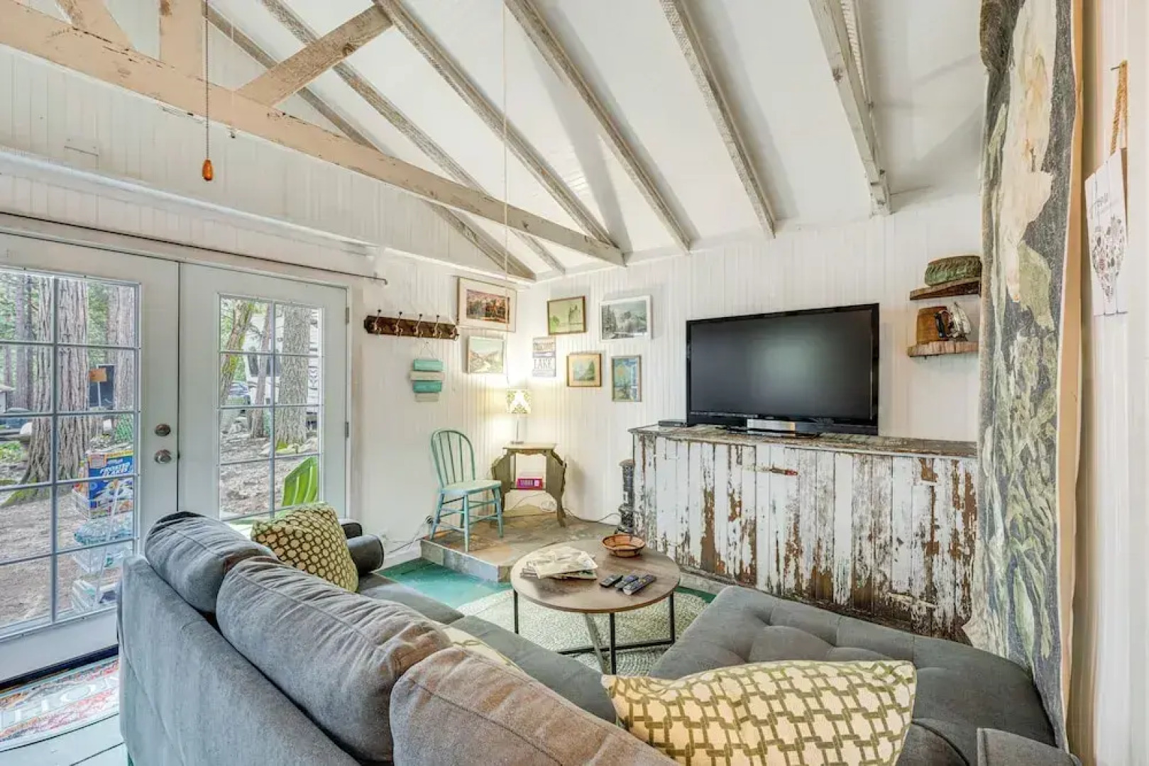 Serene Bass Lake Cabin Near Shopping & Dining!