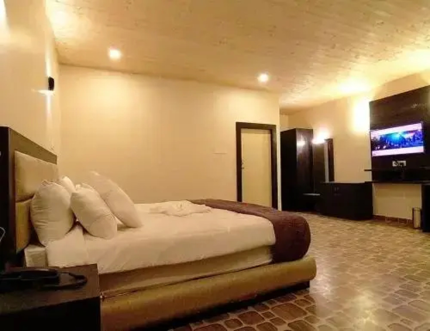 Homocation Kadambini Jungle Resort