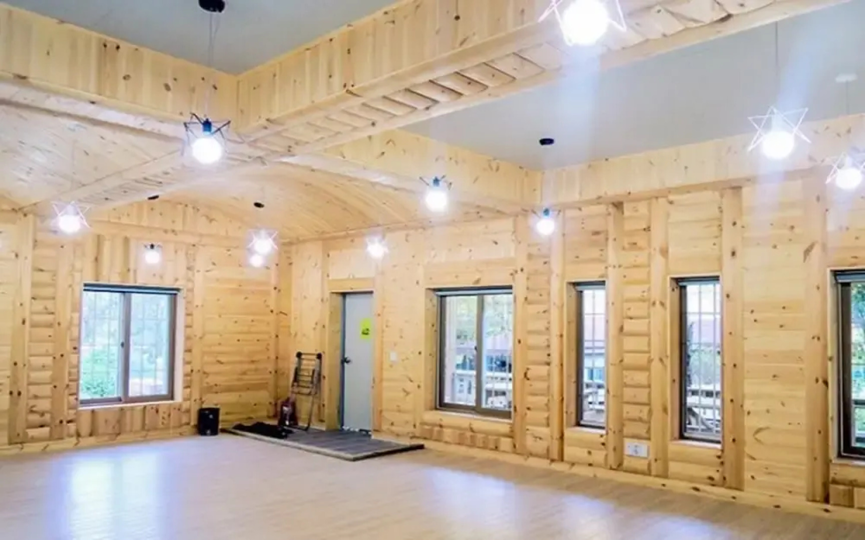 Ulsan (Baenaegol) on the Hill