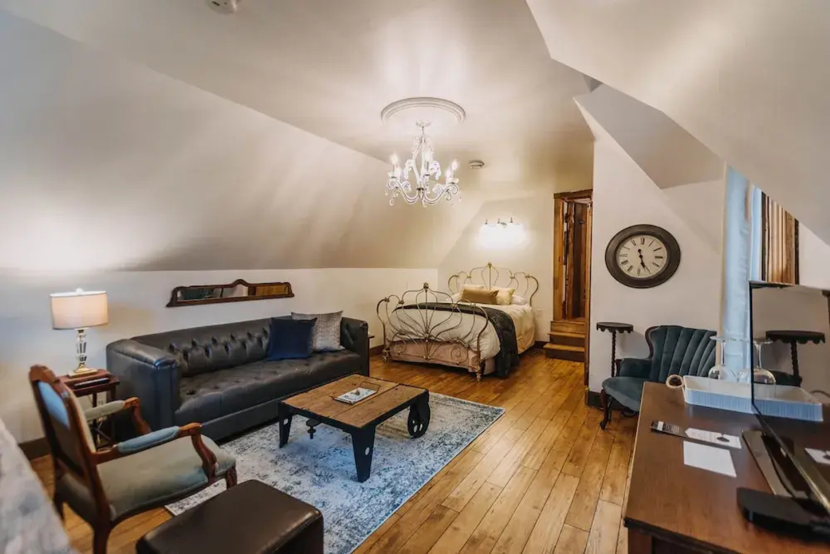 Iron Kettle Bed and Breakfast