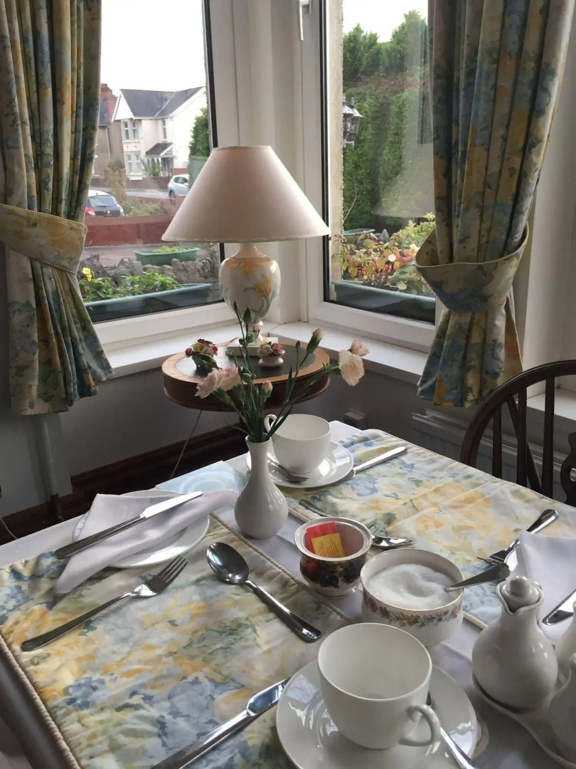 Tree Tops Guest House