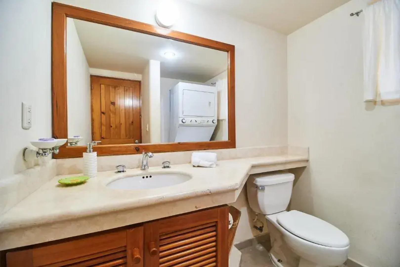 Peaceful Rustic Apartment Beachfront Swimming Pool Terrace Awesome Amenities