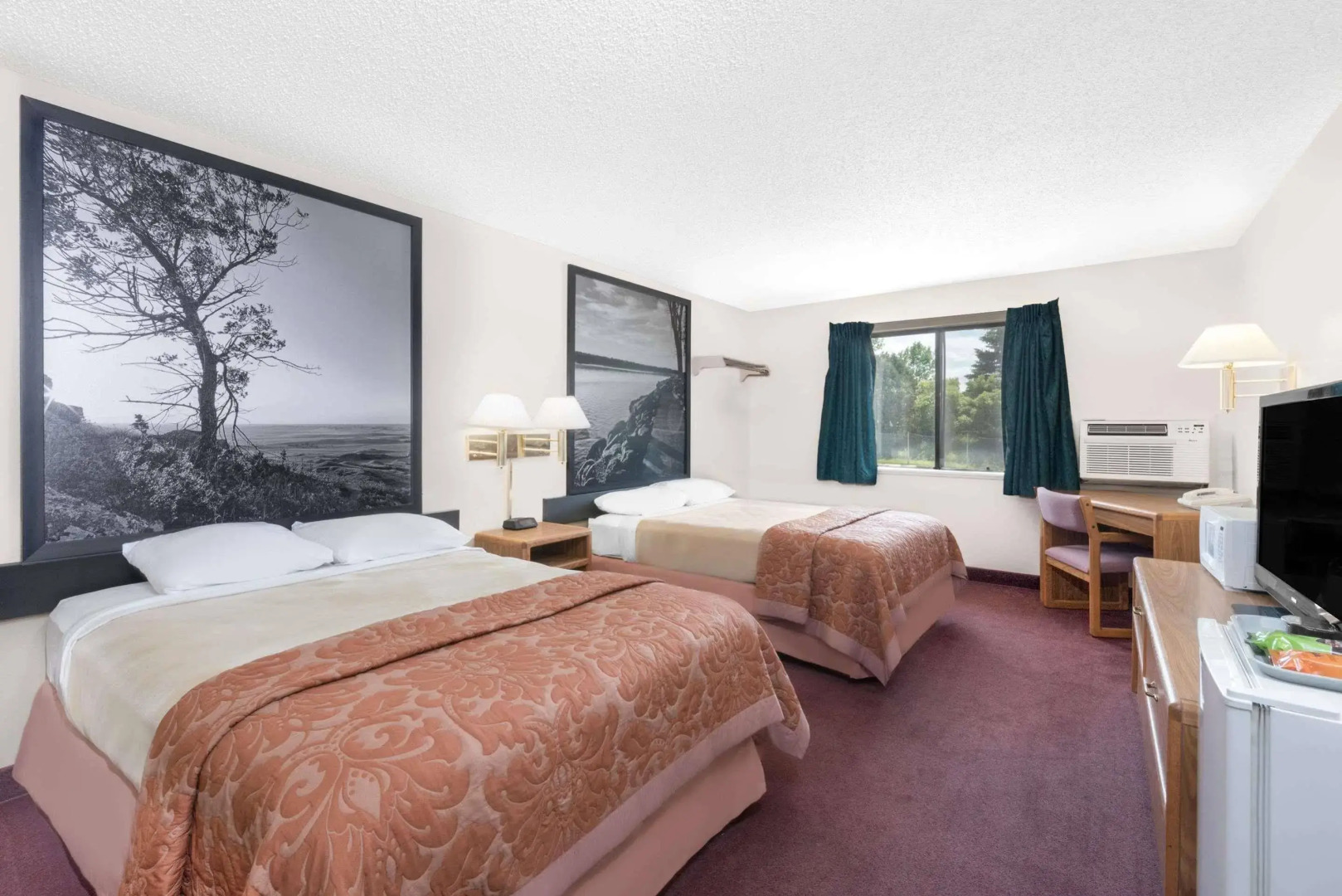 Super 8 By Wyndham Valley City