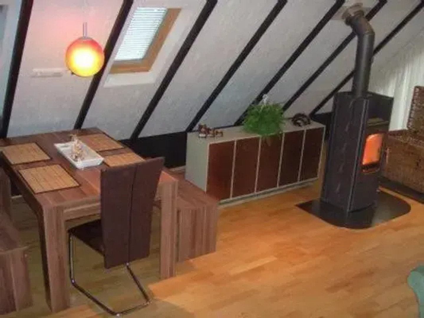 Familienfreundliches-Ferienhaus-mit-Kamin-und-Waldrand-Lage