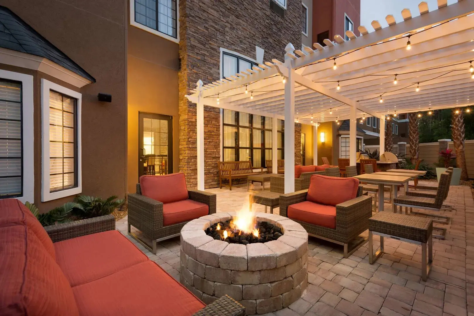 Homewood Suites by Hilton Jacksonville Deerwood Park