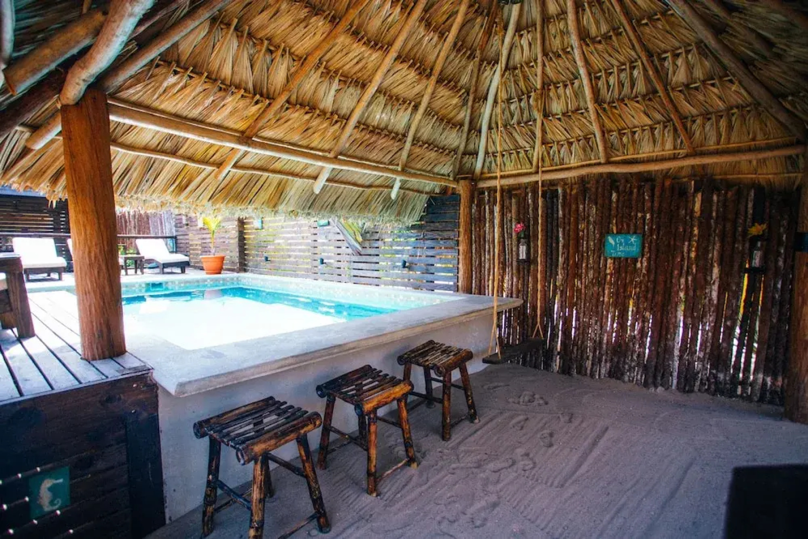 Caribbean Beach Cabanas - A PUR Hotel