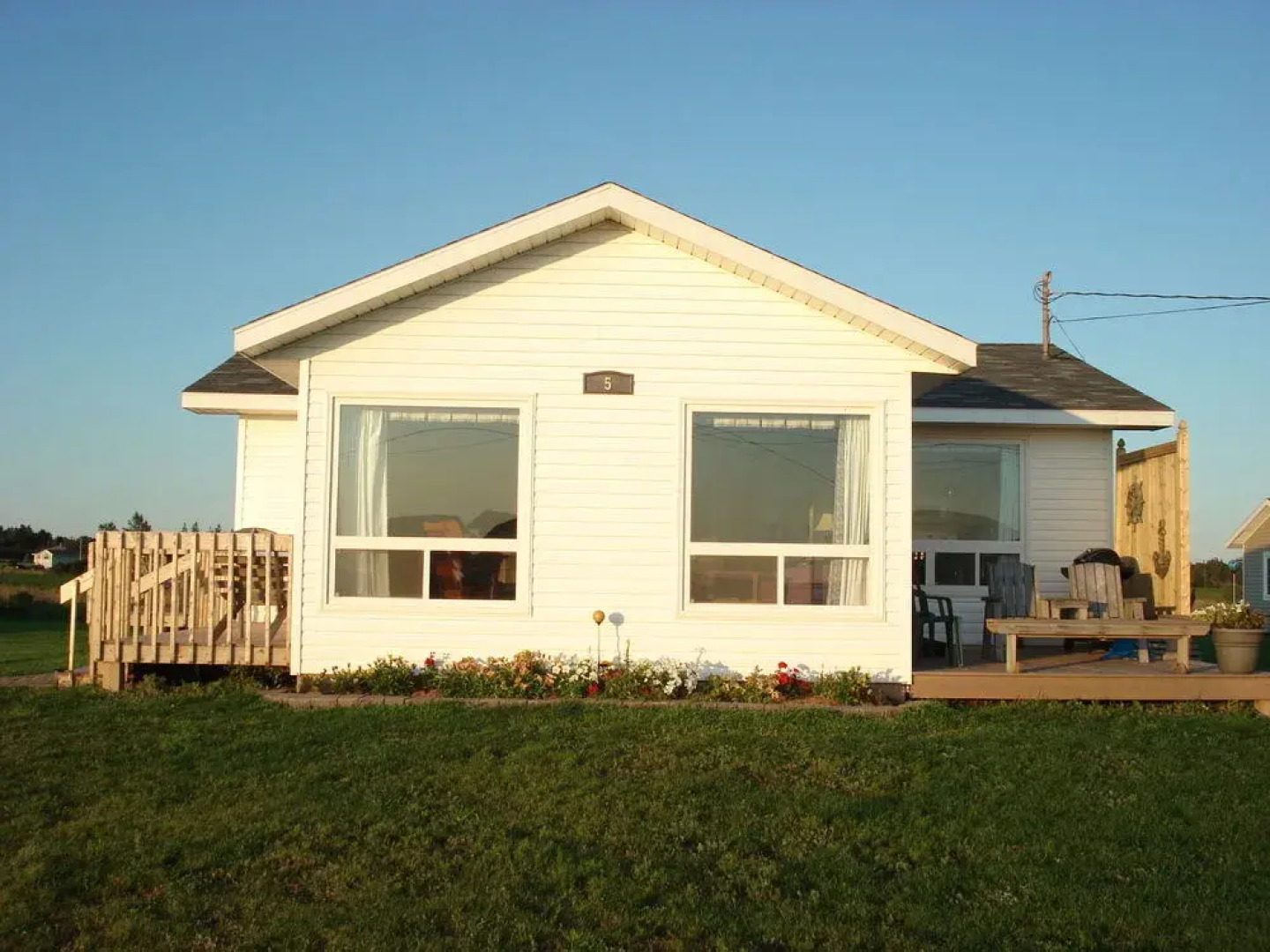 Amherst Cove Cottages