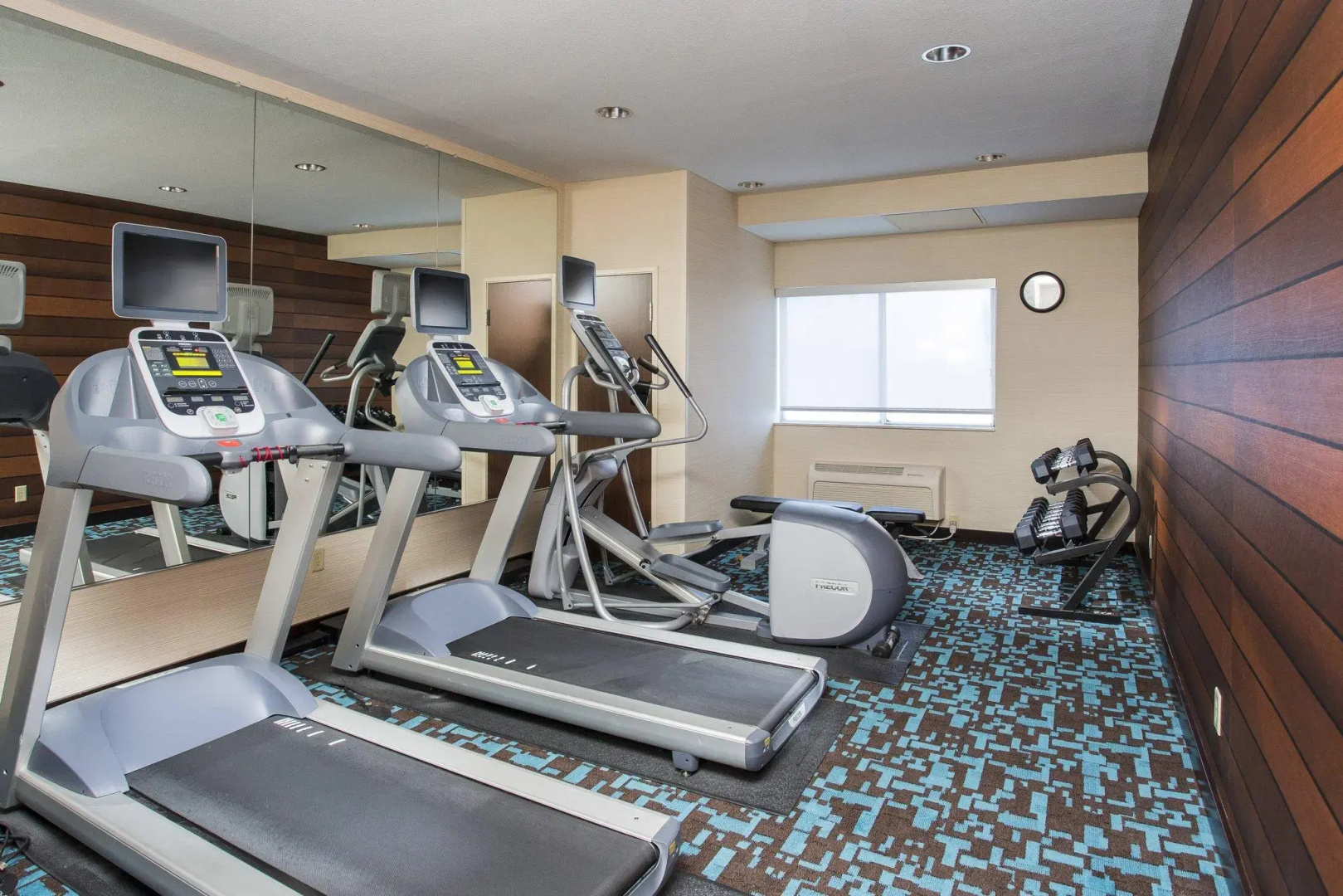 Wingate by Wyndham Oshkosh