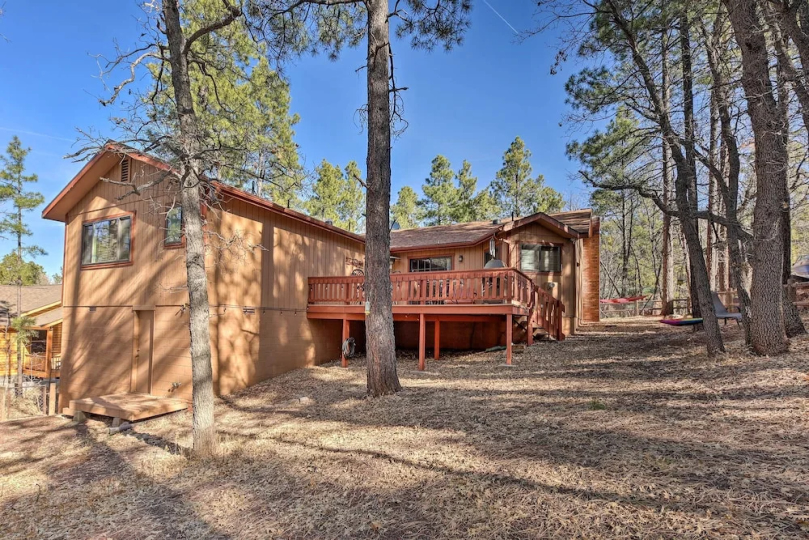 32 Mi to Sunrise Park: White Mountain Retreat