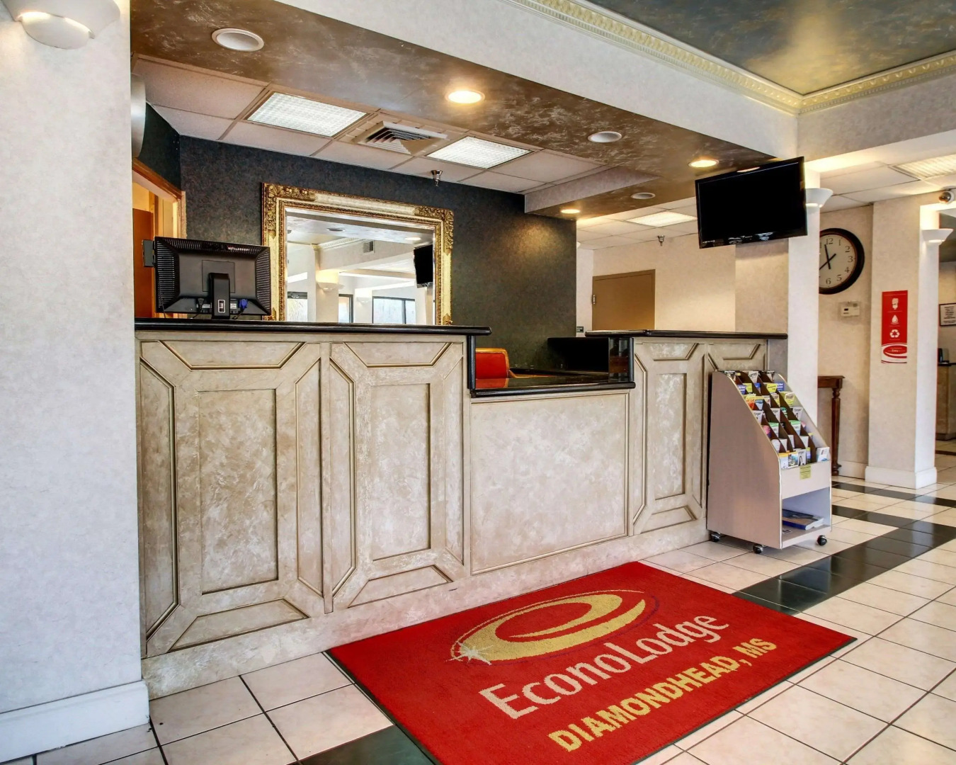 Econo Lodge Inn & Suites Diamondhead