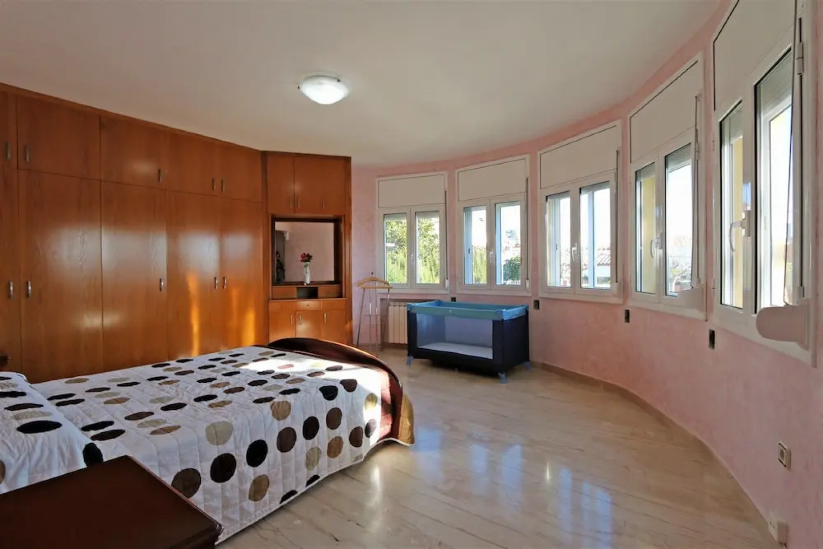 Suitur Casa con piscina y vistas al mar