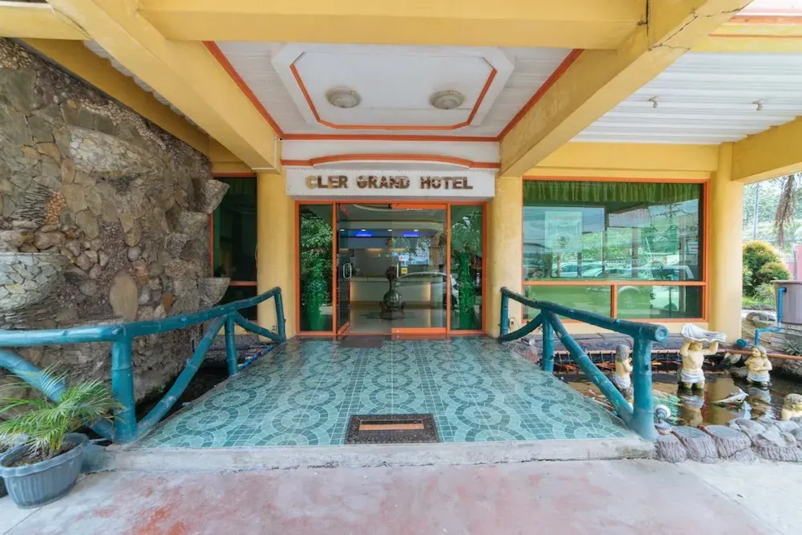 RedDoorz @ Kilometer 1 Roxas City