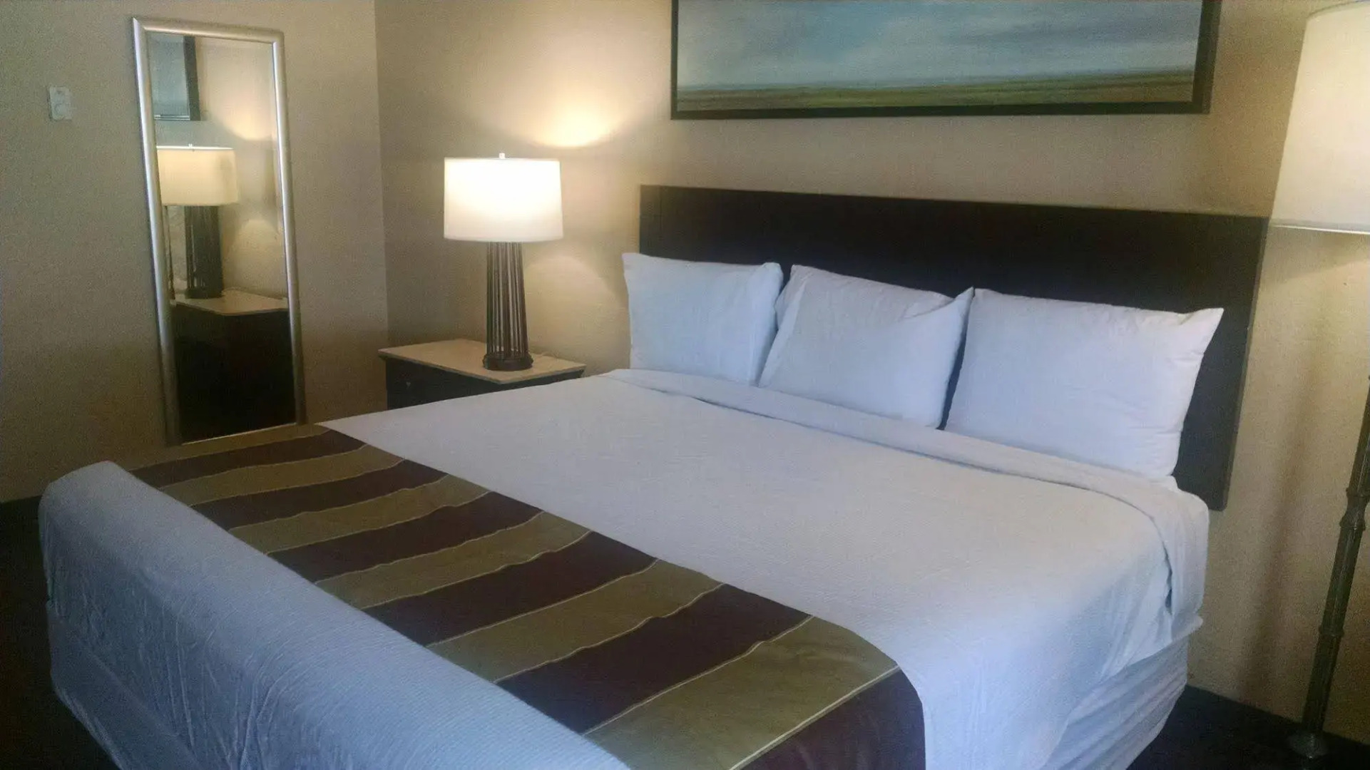 Extend a Suites Mobile Tillmans Corner