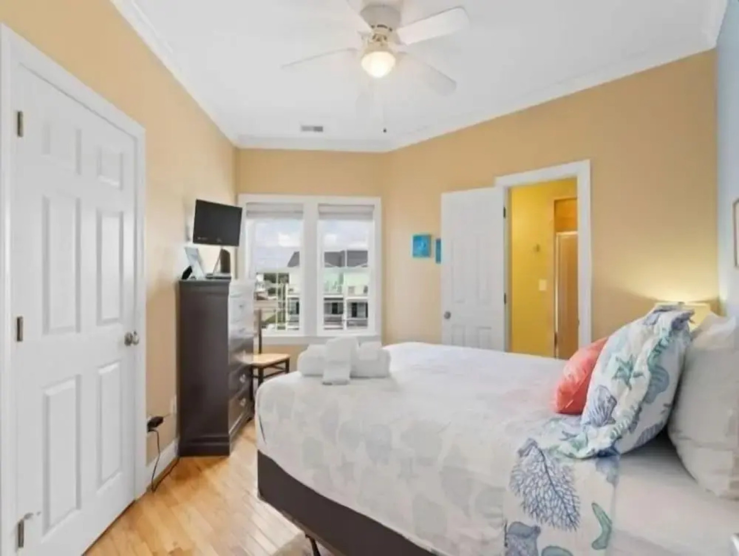 Kure Beach Villa - Enjoy Three Levels Of Luxury! Outdoor Pool And Garage Parking! 2 Bedroom Townhouse by RedAwning