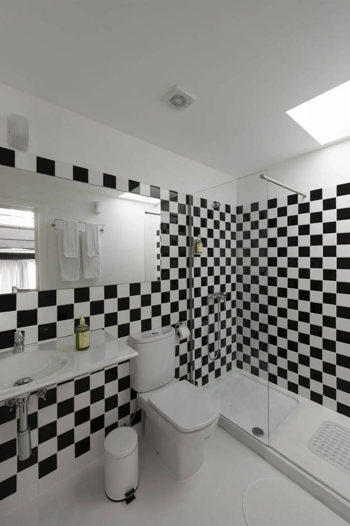 Olala Fine Arts Studios