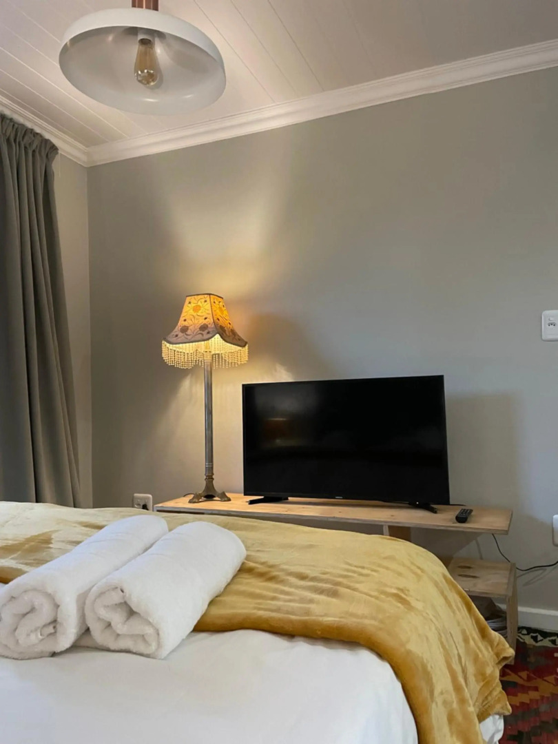 Sarah's Place- Manor House