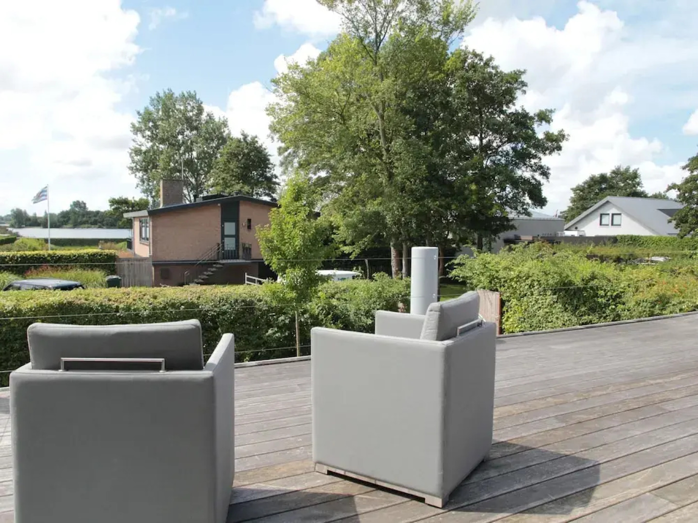 Wonderful Holiday Home With Large Garden, Within 100 Metres of the Veerse Lake