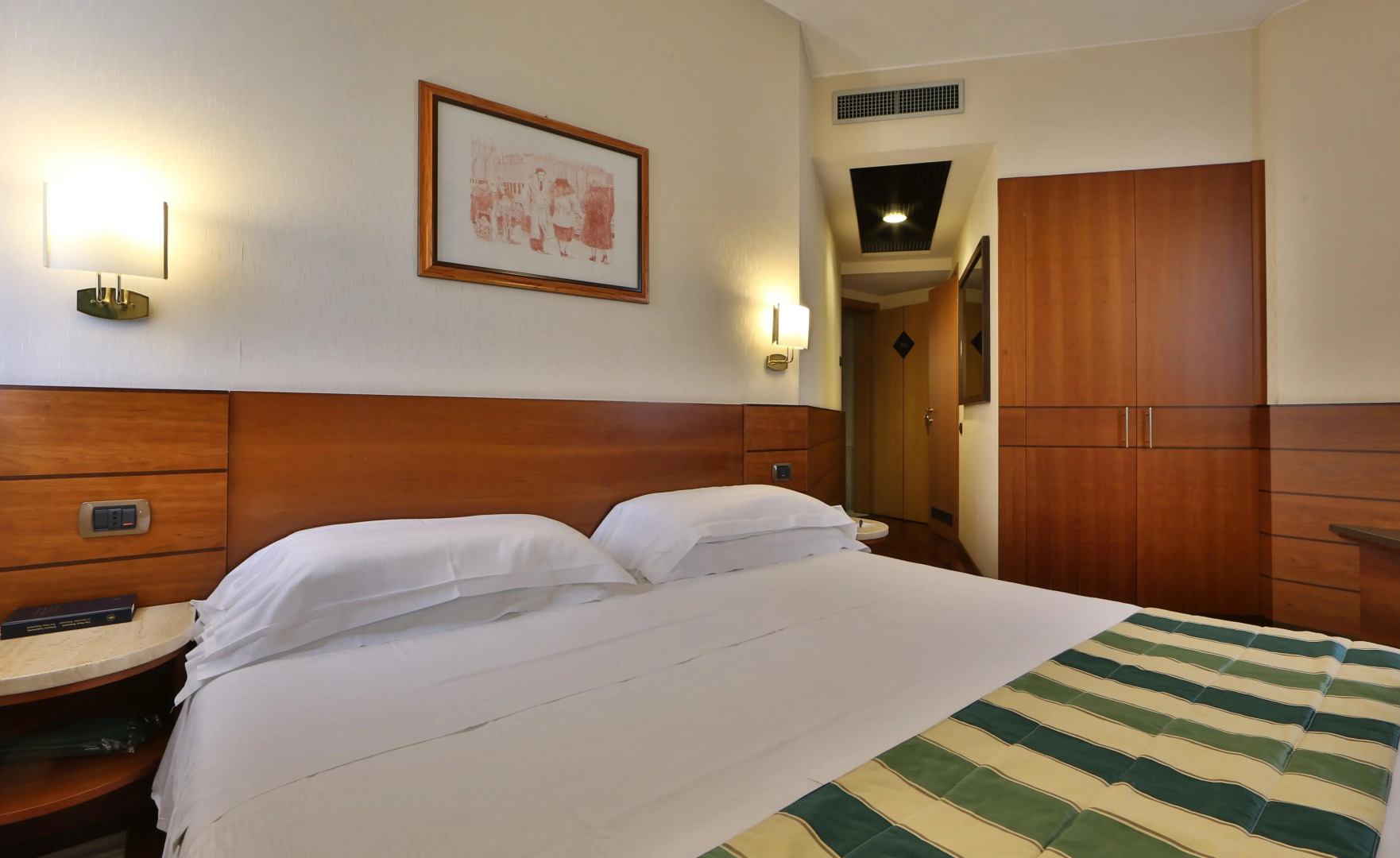 Hotel Mirage, Sure Hotel Collection by Best Western