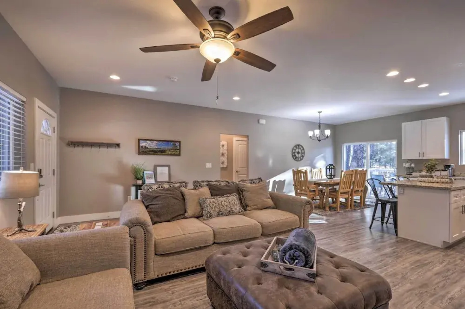 Modern Cabin in the Woods - 10 Miles to Flagstaff!