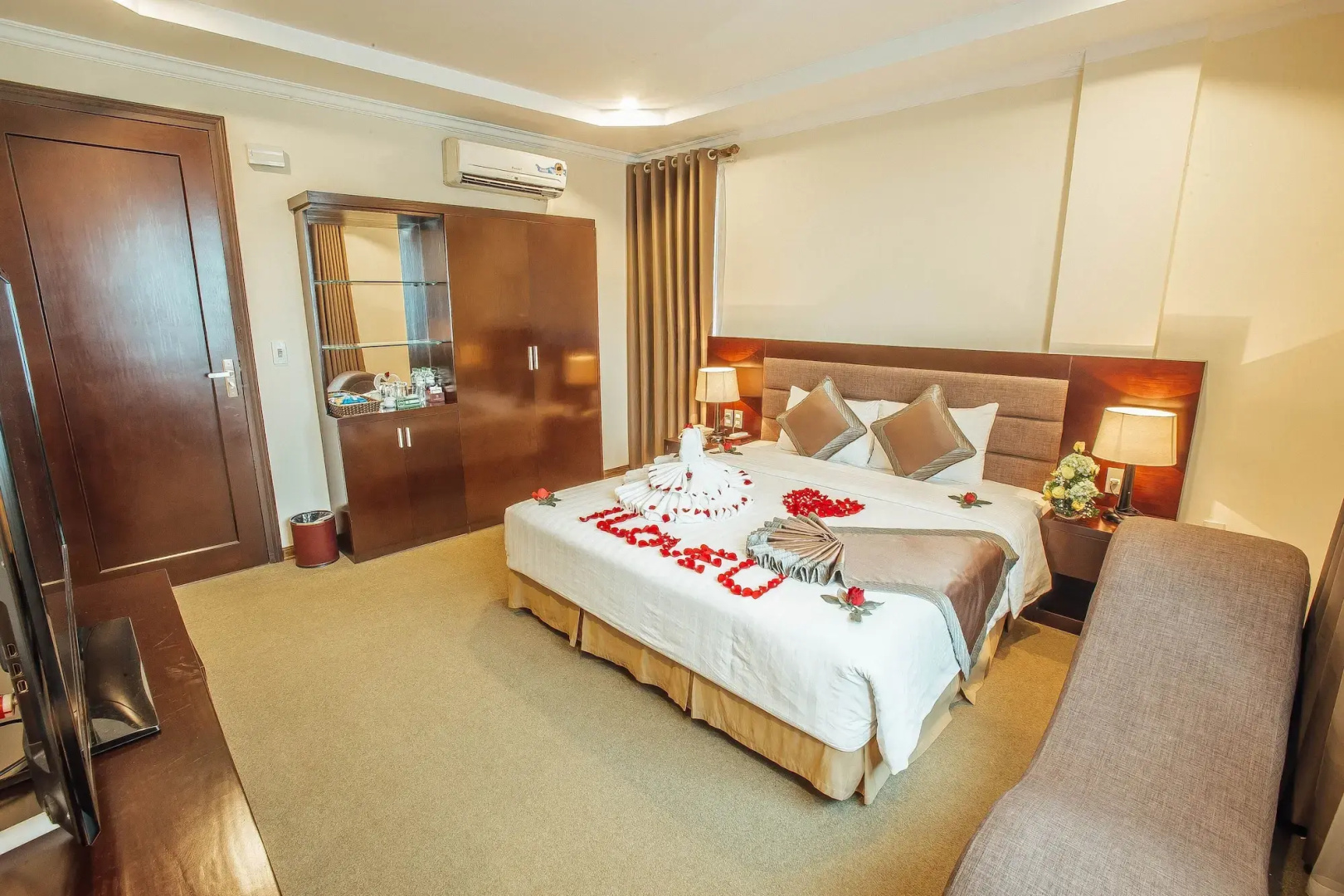 Muong Thanh Vinh Hotel
