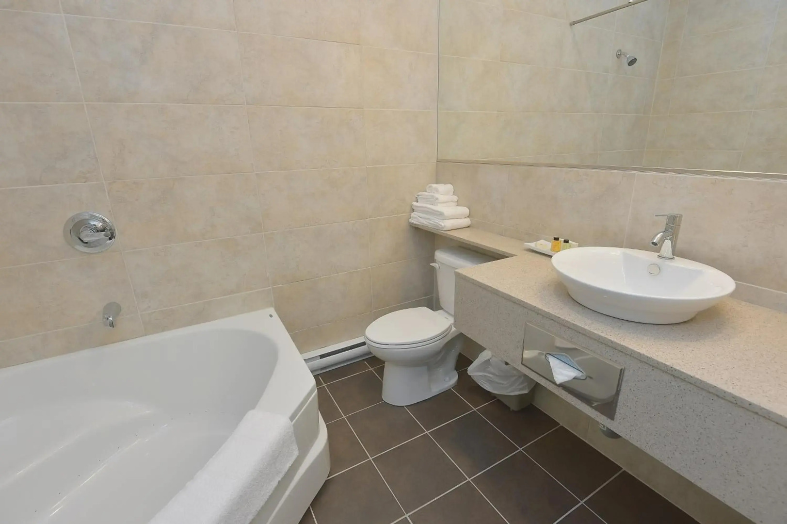 Hotel et Pavillons Le Petit Manoir du Casino