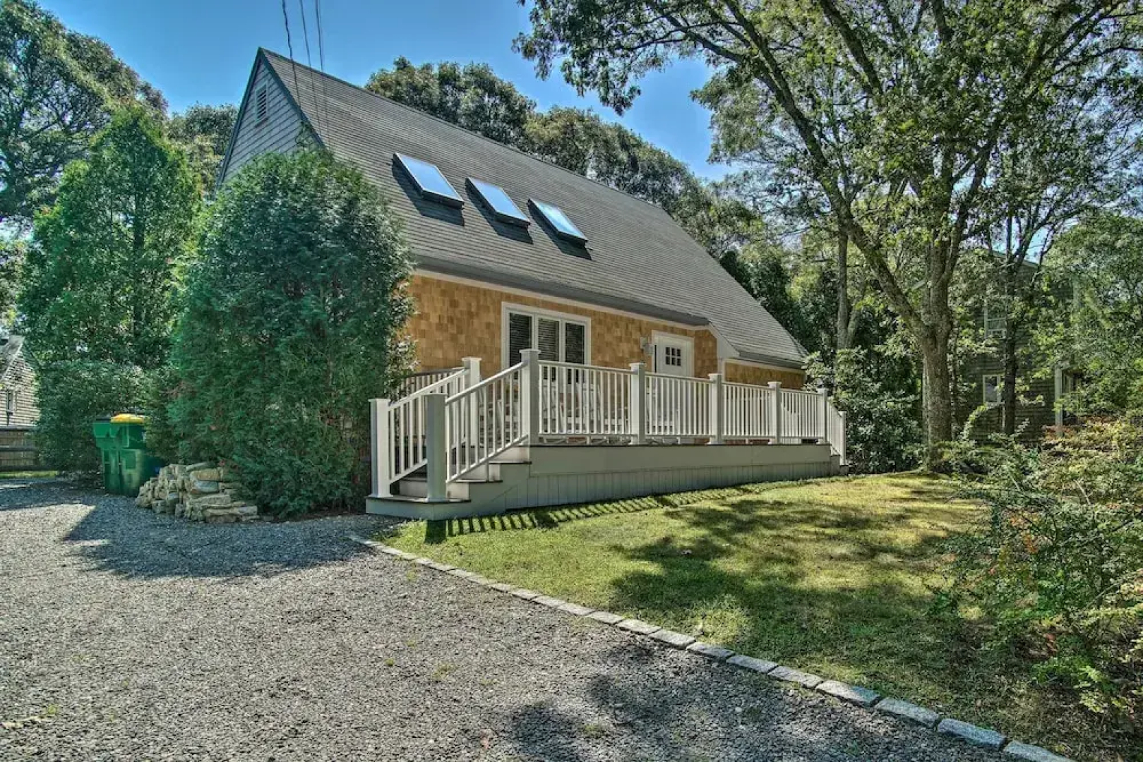 Vineyard Gem < 2 Mi to Beach & Oak Bluffs!