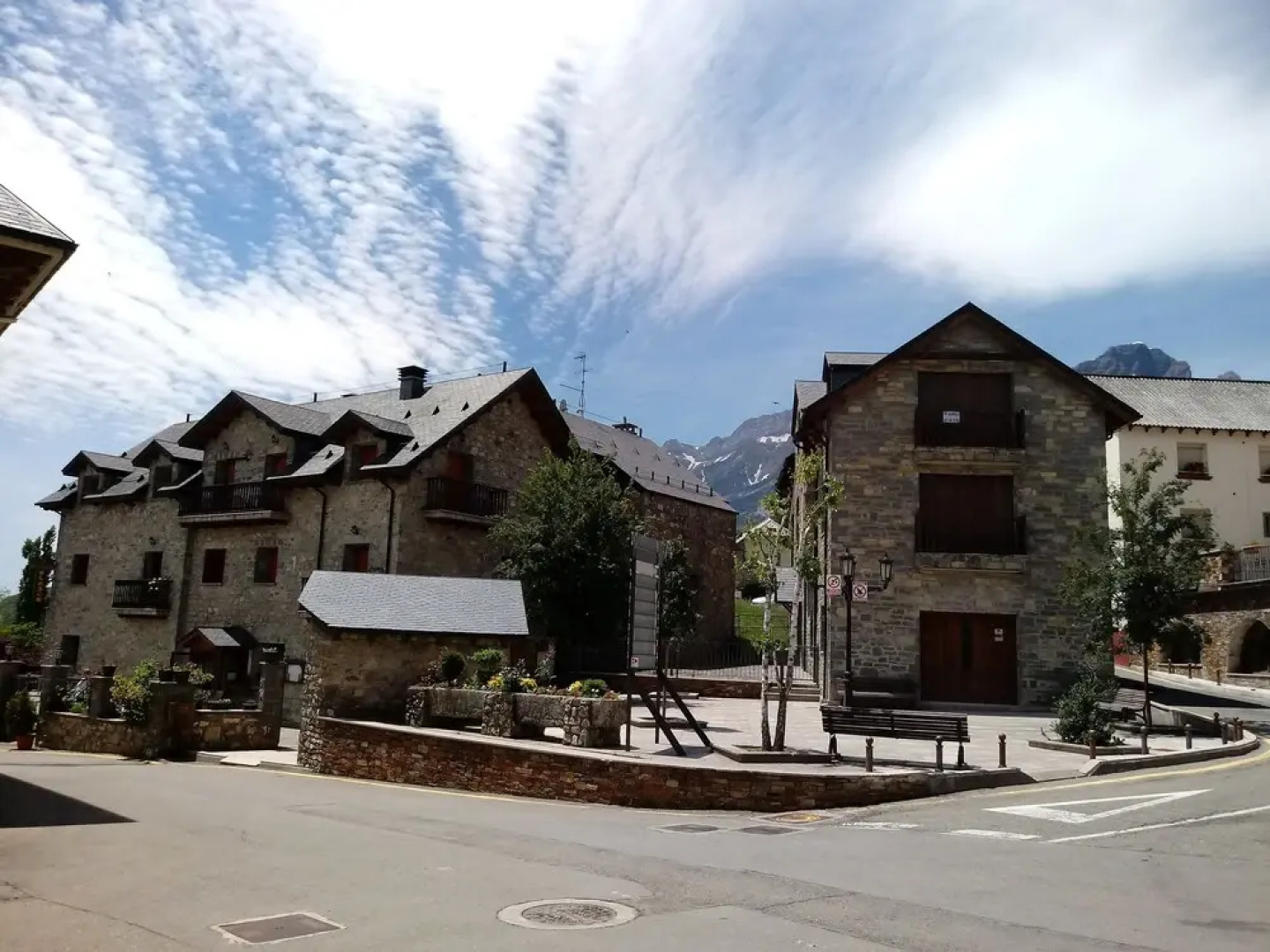 Apartamentos Tramacastilla 3000