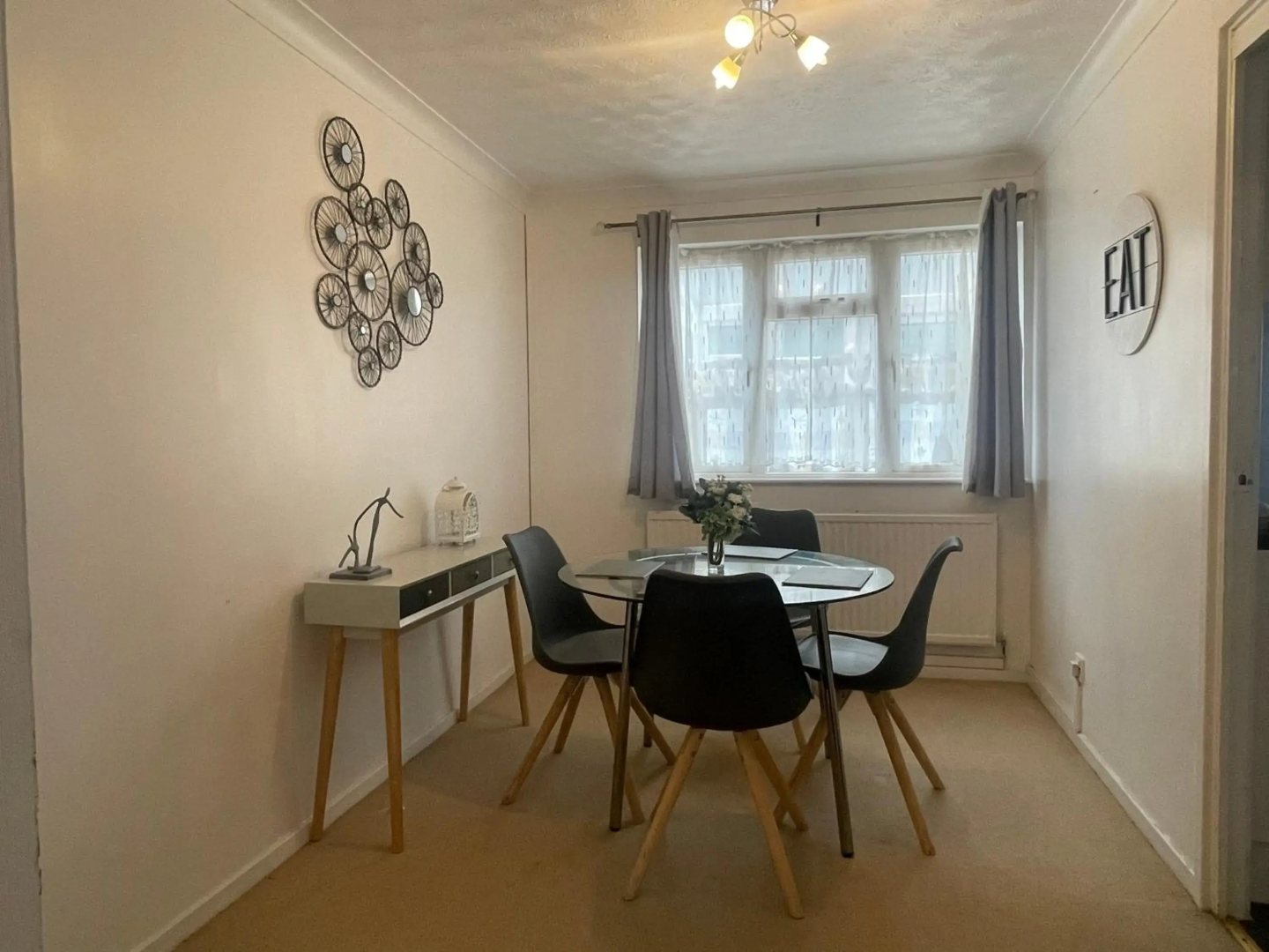 Swift Close Contractors & Leisure Apartment by Leecroft Stays