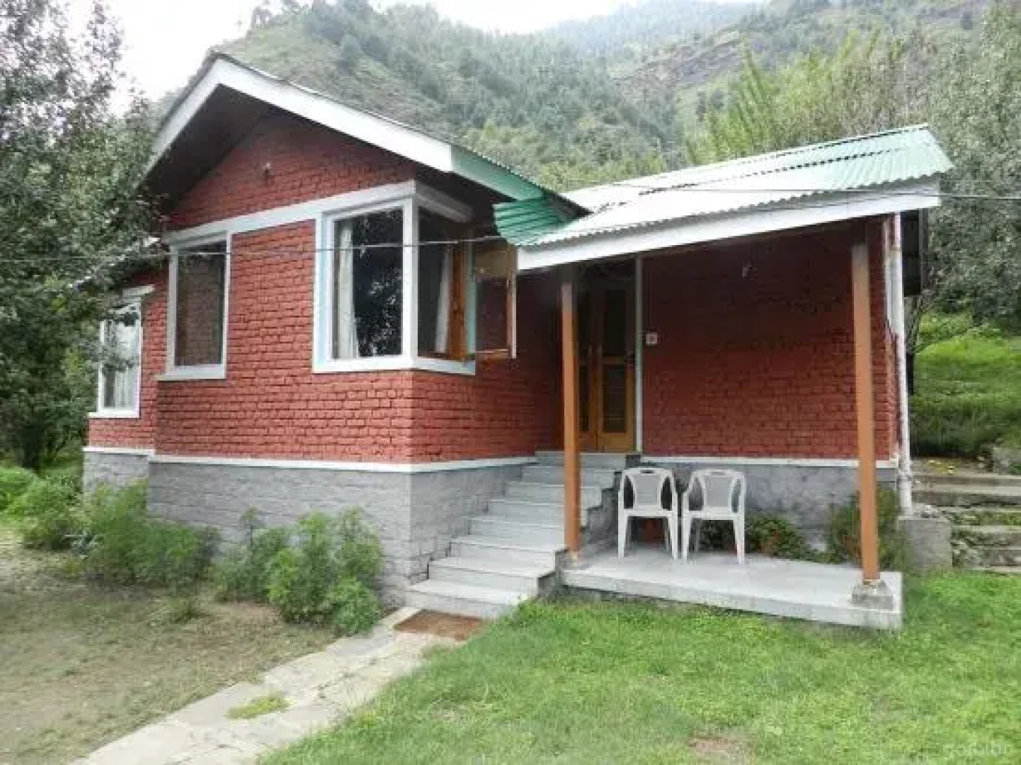 Manali Treehouse Cottages