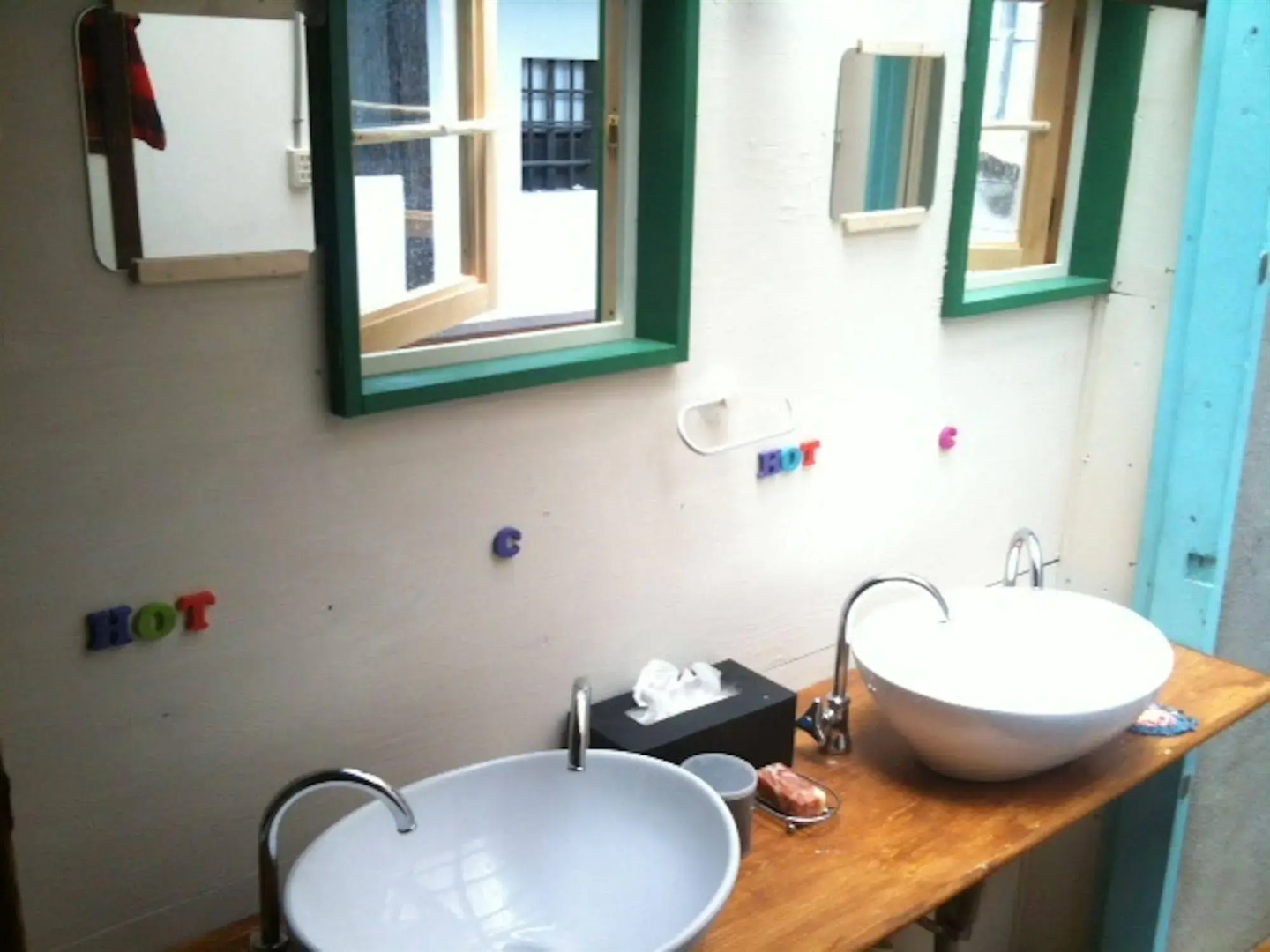 Osaka Guest House Drummers Dream