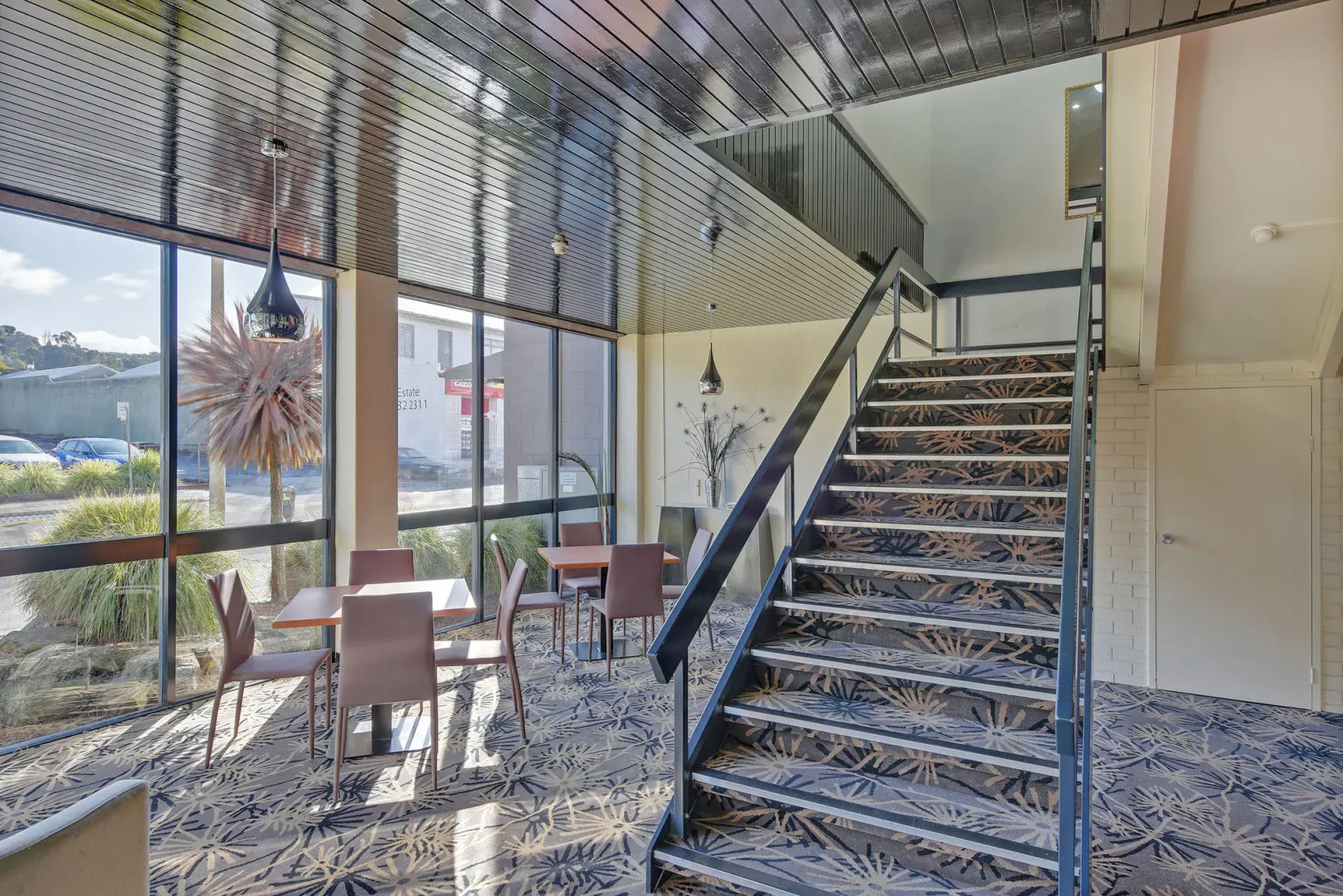 Nightcap at Burnie Townhouse